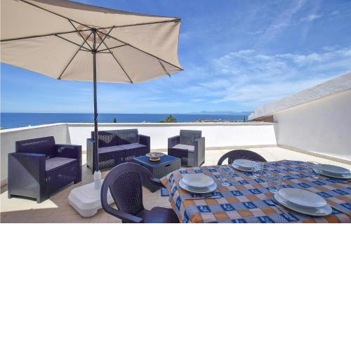 Stunning home in Maria di Castellabate with 2 Bedrooms and WiFi
