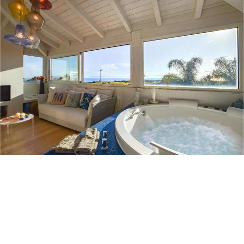Stunning home in Marina di Ragusa with 1 Bedrooms