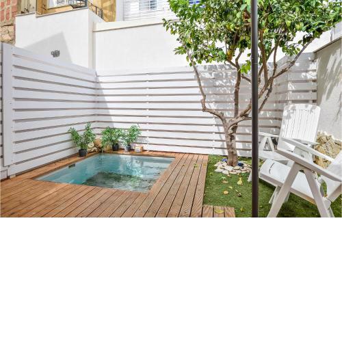 Stunning home in Marina di Ragusa with Jacuzzi, WiFi and 2 Bedrooms