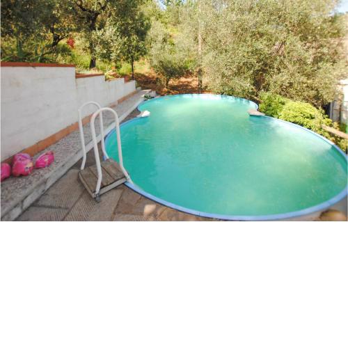 Stunning home in Marliana with WiFi, 2 Bedrooms and Outdoor swimming pool
