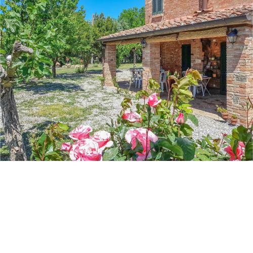 Stunning home in Montepulciano with WiFi and 3 Bedrooms