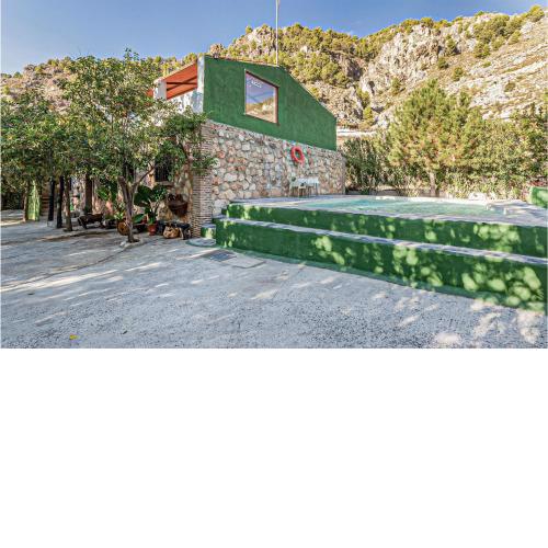 Stunning Home In Olivares With Wifi, Private Swimming Pool And 4 Bedrooms