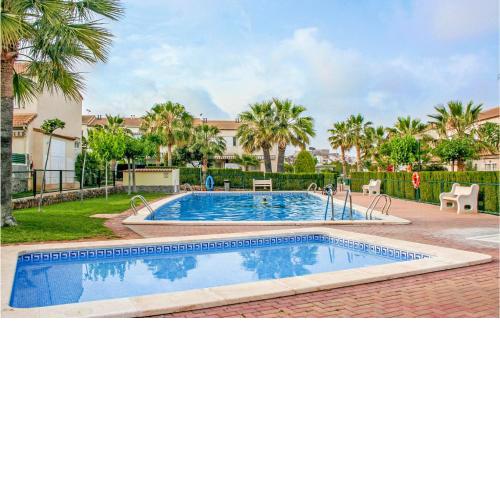 Stunning home in Oropesa with 2 Bedrooms and Outdoor swimming pool