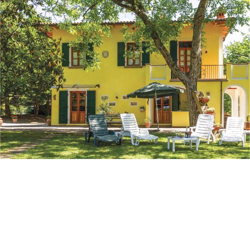 Stunning home in Partina AR with 5 Bedrooms and WiFi