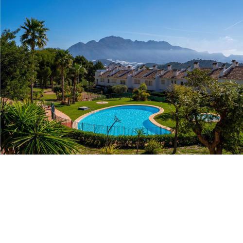 Stunning home in Polop with Outdoor swimming pool, WiFi and 3 Bedrooms