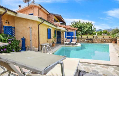 Stunning home in San Teodoro with Outdoor swimming pool, WiFi and 3 Bedrooms