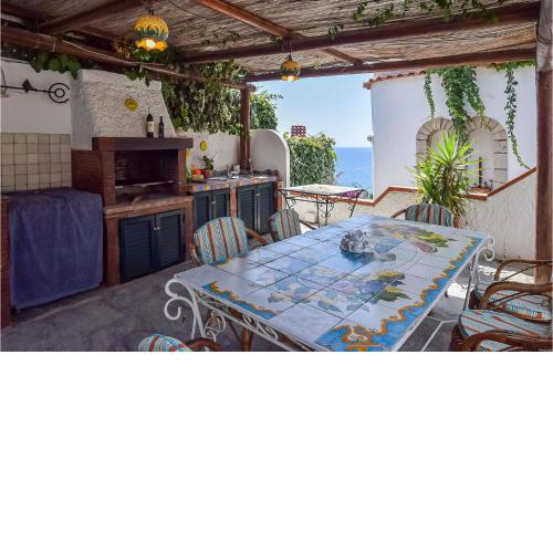 Stunning home in Sant'Angelo with WiFi and 2 Bedrooms