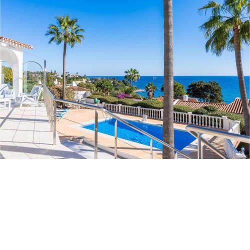 Stunning Home In Sotogrande With Swimming Pool, Private Swimming Pool And 6 Bedrooms