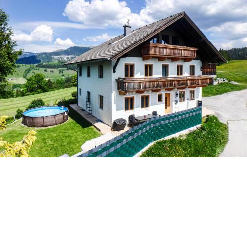 Stunning home in St. Koloman w/ Outdoor swimming pool, WiFi and 5 Bedrooms