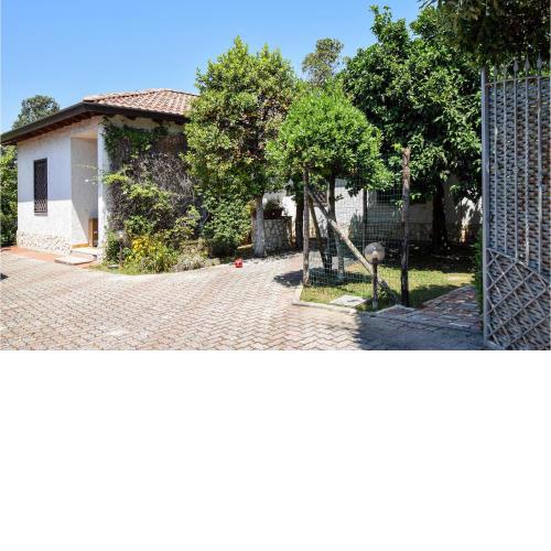 Stunning home in Terracina with WiFi and 3 Bedrooms