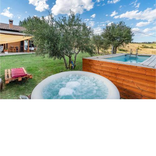 Stunning home in Tolentino with 2 Bedrooms and Internet