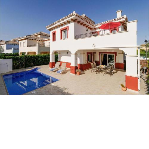 Stunning home in Torre-Pacheco with Outdoor swimming pool, WiFi and Swimming pool