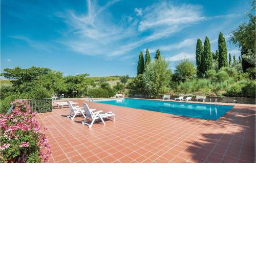 Stunning home in Trequanda SI with 2 Bedrooms, WiFi and Outdoor swimming pool