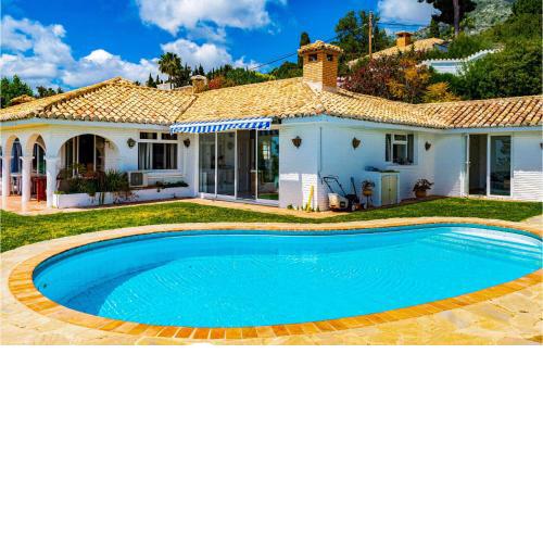 Stunning Home In Urbanizacin La Capell With Private Swimming Pool, Heated Swimming Pool And Swimming Pool