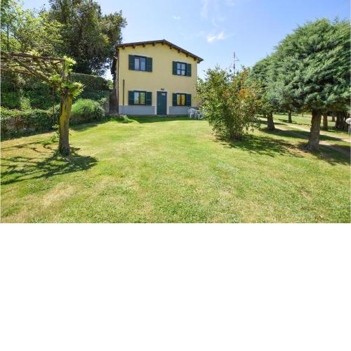 Stunning home in Valentano with 3 Bedrooms and WiFi