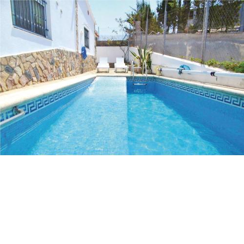 Stunning home in Vidreres with 3 Bedrooms, Outdoor swimming pool and WiFi