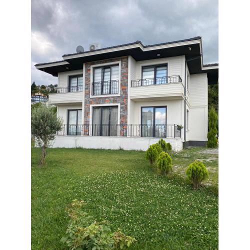 Stunning Villa in Peaceful Sapanca