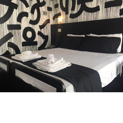 Stupido Hotel