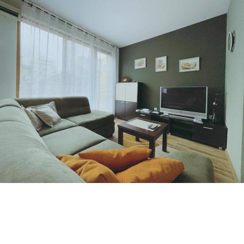 Stylish 1BD Flat in the Centre with a Parking Spot