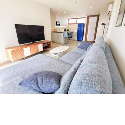Stylish 2 Bedroom With Sea View By Pride Holiday Rentals