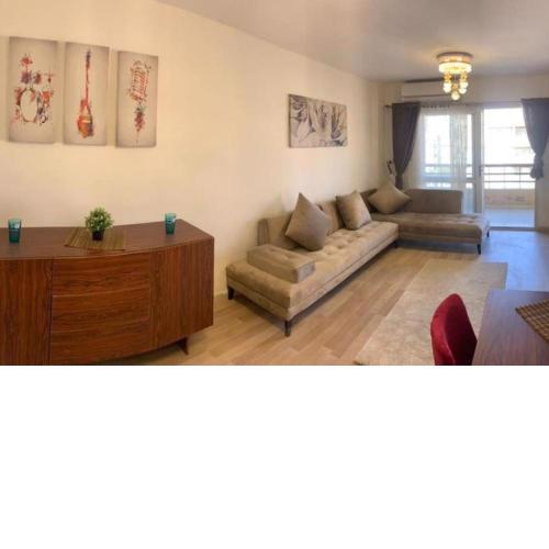 Stylish 3-BR Hotel Apt In Madinaty