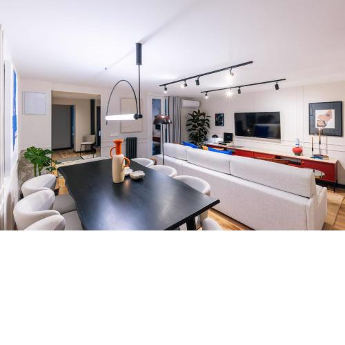 Stylish 4 suites +patio luxury apartment Gran Via