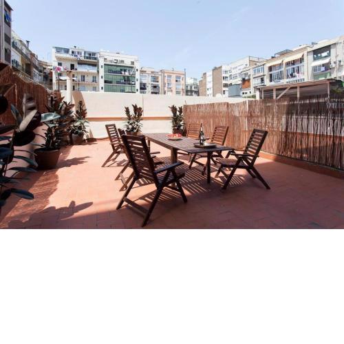 Stylish and centric 2-bedroom apartment in Eixample &Terrace P2