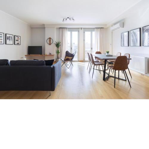 Stylish and Spacious 2BD - Thiseio by UPSTREET
