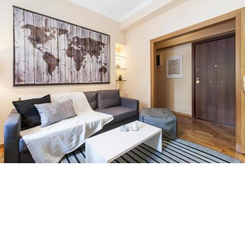 Stylish apartment at Vasilissis Sofias Avenue