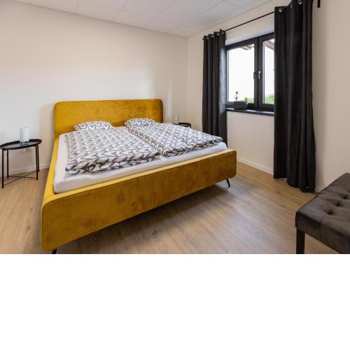 Stylish Apartment With Free Parking