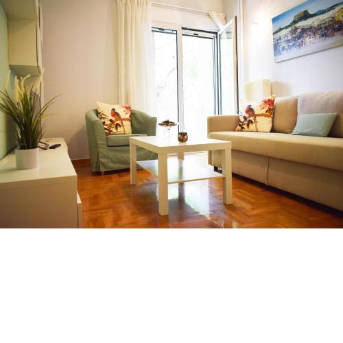 Stylish apt in the Historic heart of the city