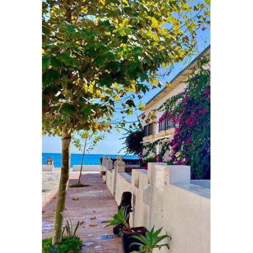 Stylish Beach House in La Cala de Mijas 5 star location few steps from Butibamba Beach