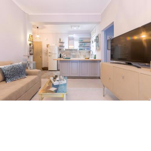 Stylish, comfy apartment by Konnect, Corfu city center