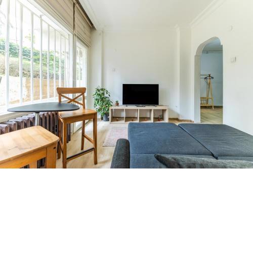 Stylish Flat with Central Location in Kadikoy
