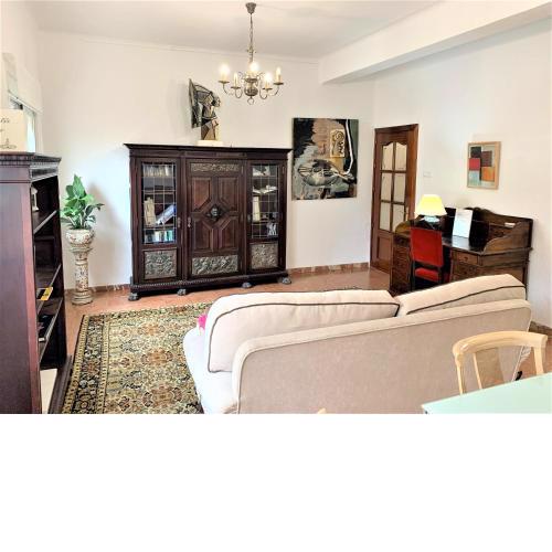 Stylish Gallery Apartment