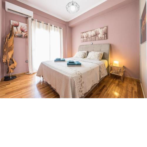 Stylish Luxury Apartment near Acropolis at Neos Kosmos metro station