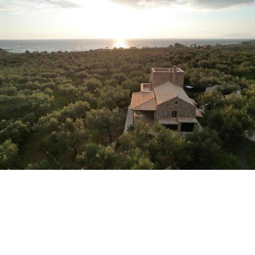 Stylish Manihaus for a romantic adventure
