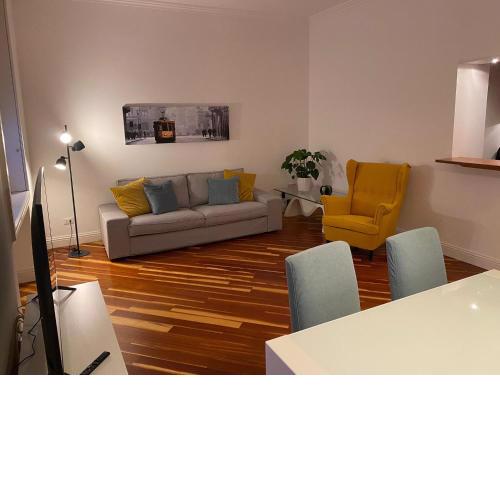 Stylish modern one bedroom apt for couples near Citylife MiCo - HomeUnity