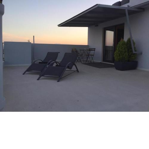 Stylish Seaview Rooftop