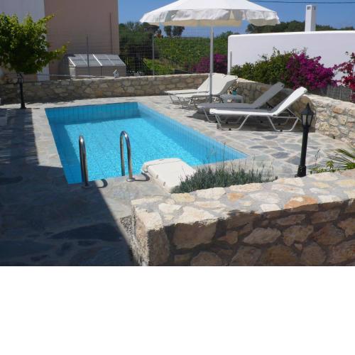 Stylish Villa in Loutra with Private Pool Garden near Seabeach