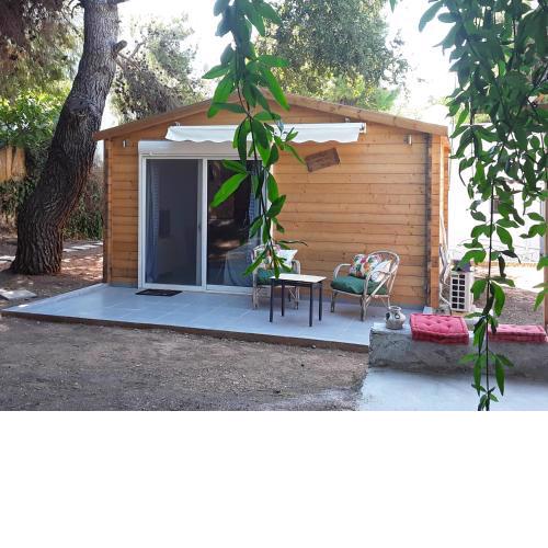 Stylish Wooden Chalet suburbs Athens
