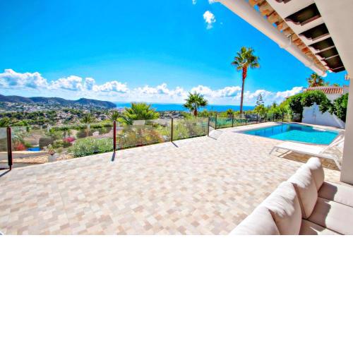 Suerte - sea view villa with private pool in Moraira