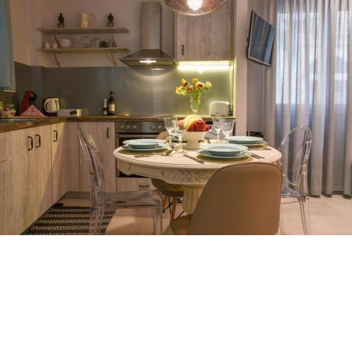 Suite 16