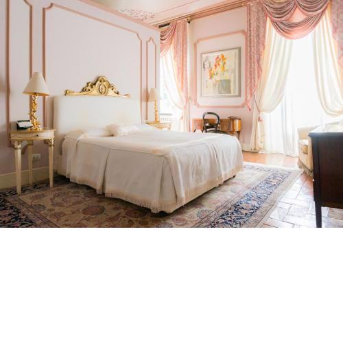Suite & Apartment in Villa del 1700