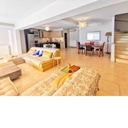 Suite Fleria with private beach