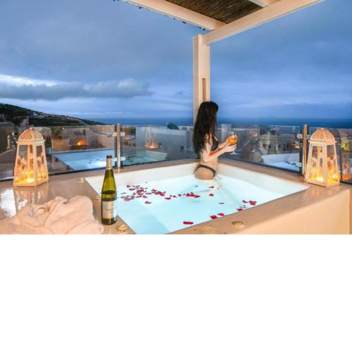 Suite Home Santorini