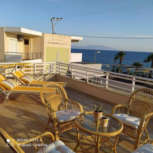 Suite in front of the sea