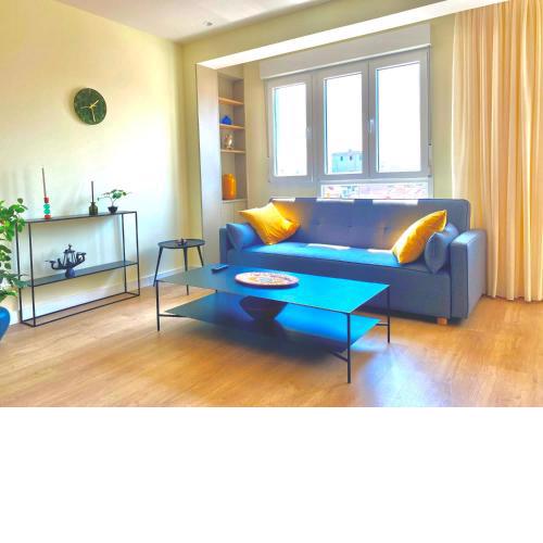 SUITE PLAYA GIJON CENTRO, apartamento nuevo, 5 huéspedes