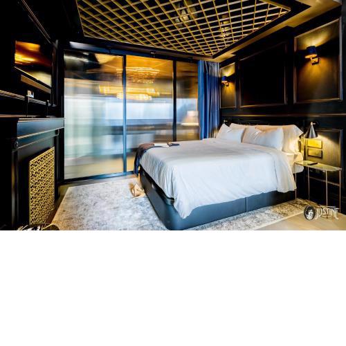 Suite Shibari by Justine Apartments Sobria Elegante y Pecaminosa Apartamento turístico en Madrid Río