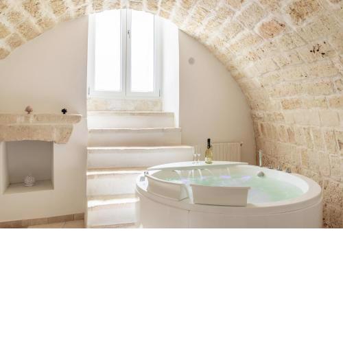 SUITE UMBERTO I with JACUZZI